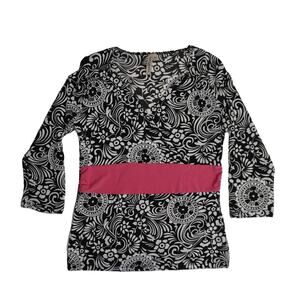 Susan Lawrence flower pattern BW womens blouse Made in USA Petite